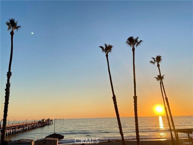 Building Photo - 251 Avenida Del Mar