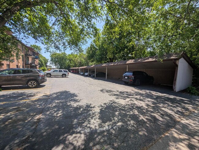 Building Photo - 6005 Marshall Ave