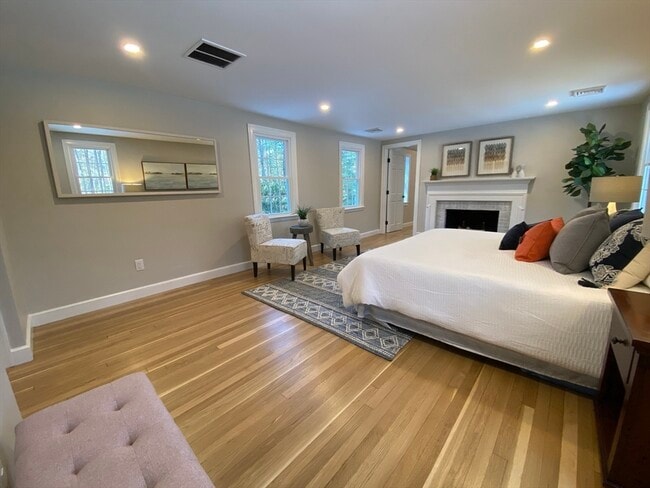 Building Photo - 16 Sears Rd