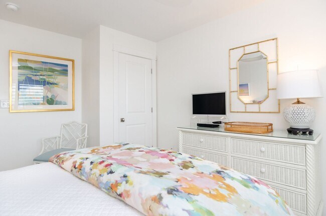 Building Photo - 201 Carolina Beach Ave S