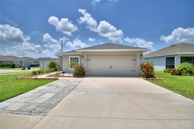 Building Photo - 605 Vittorio Dr
