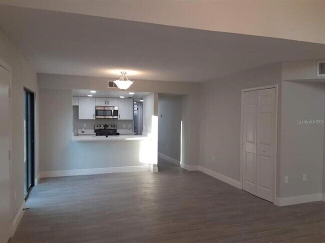 Building Photo - 3123 W Fox Squirrel Dr