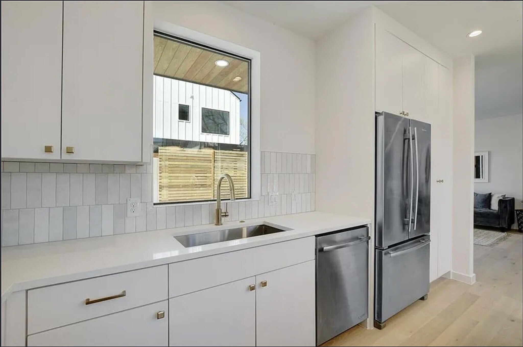 Building Photo - 2423 Wilson St