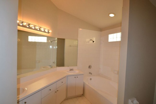 Building Photo - 5487 NW 186th St