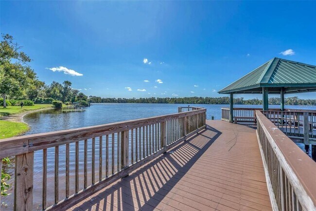 Building Photo - 1702 Horseshoe Dr