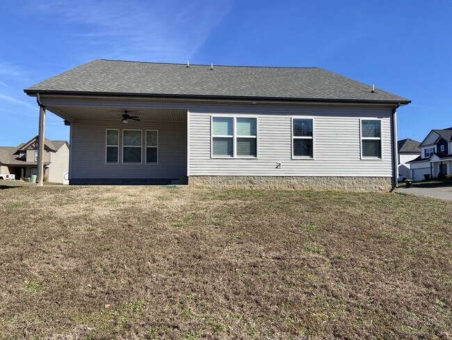 Building Photo - 602 Alvin Rd