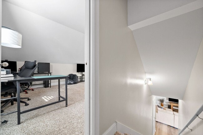 Building Photo - 129 Ambridge St