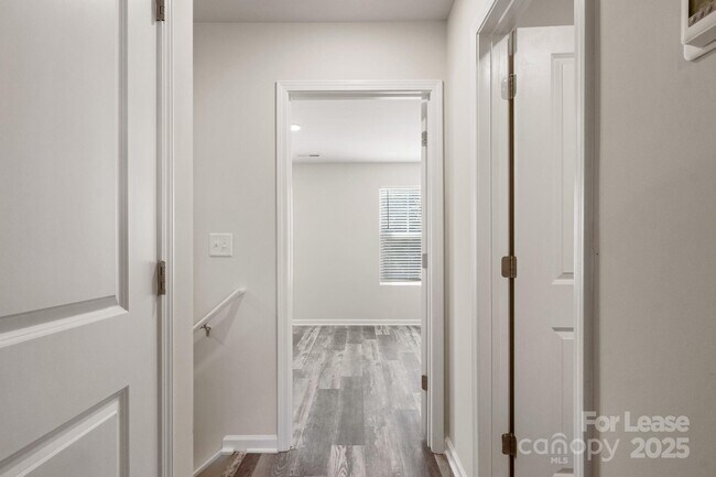 Building Photo - 117 Dogwood Vlg Trl