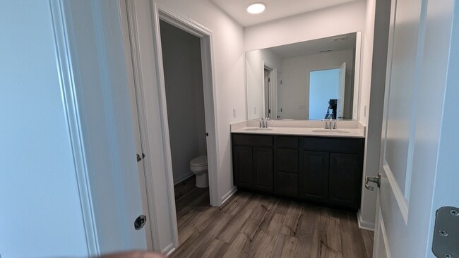 Building Photo - 1085 Atterberg Rd
