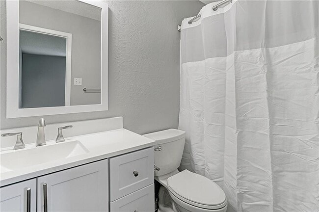Building Photo - 1774 Cricket Hollow Dr