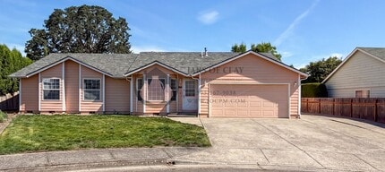 Building Photo - Beautiful Well Cared for West Salem Home