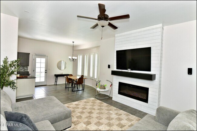 Building Photo - 224 Glenlivet Way