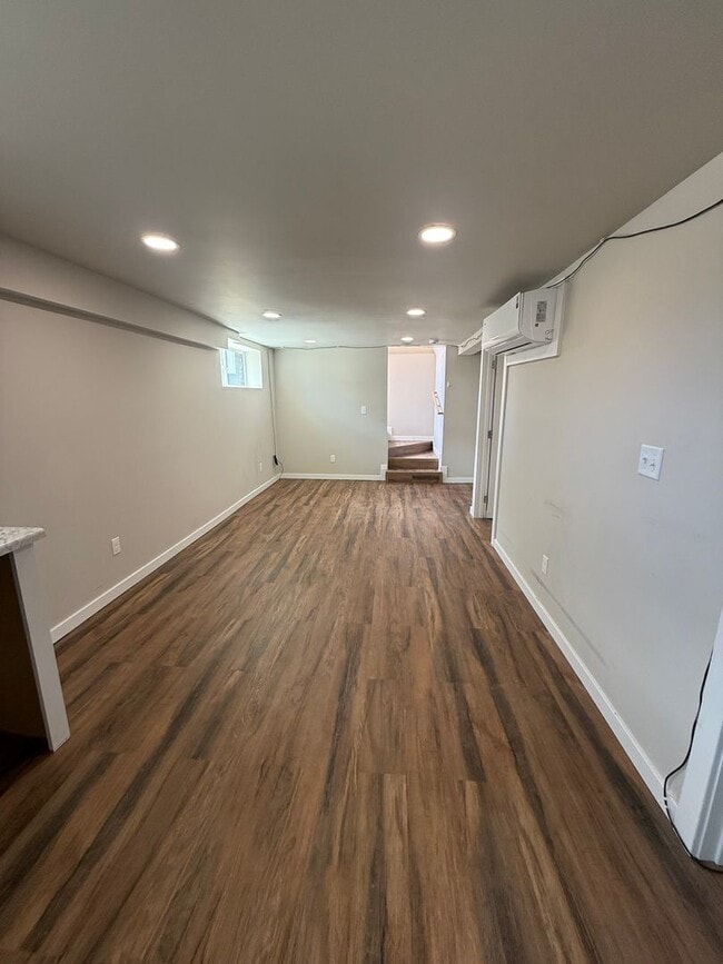 Building Photo - Newly Remodeled Duplex