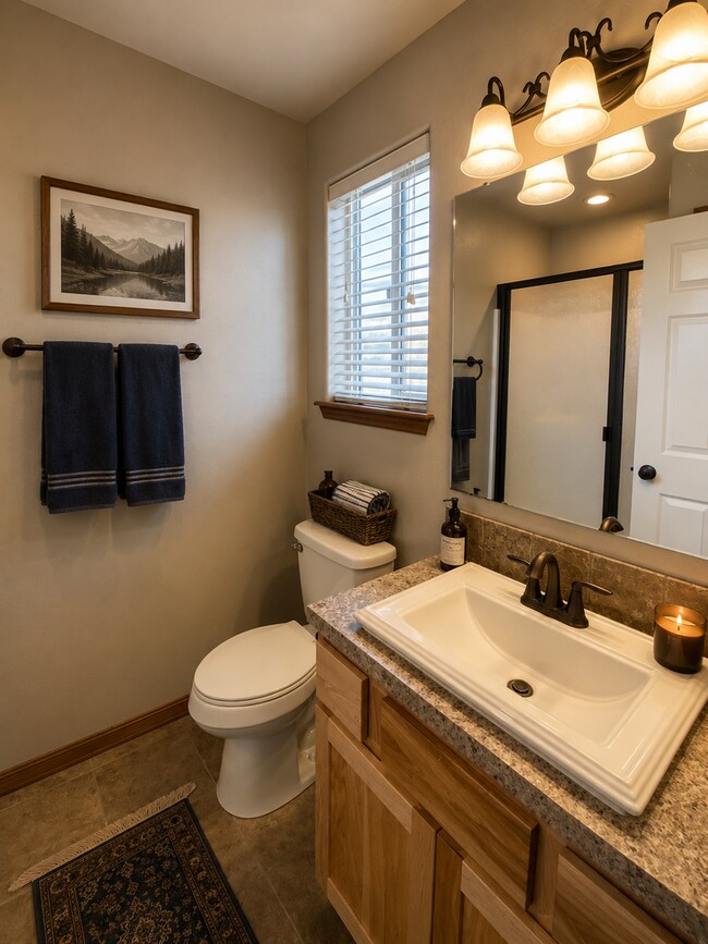 Building Photo - Private Patios, Walk-In Closets & A Spacious Layout!