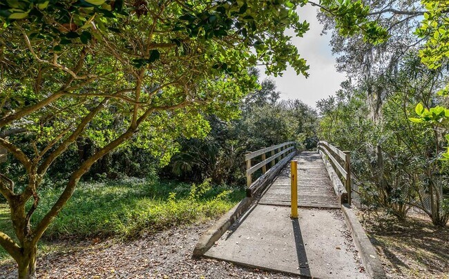 Building Photo - 1381 Curlew Rd