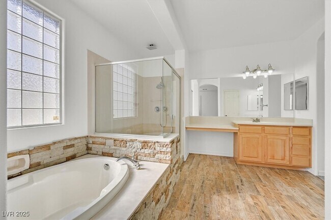 Building Photo - 7221 Sandy Plains Ave