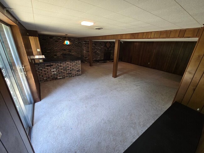 Building Photo - 3109 Dekalb Dr SW