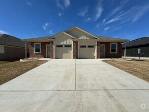 Building Photo - 360 Virtual Tour Available