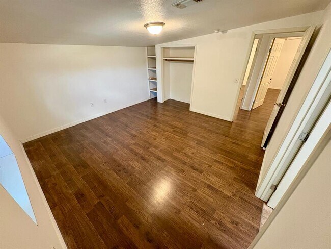 Building Photo - 5213 Tucker Hill Ln