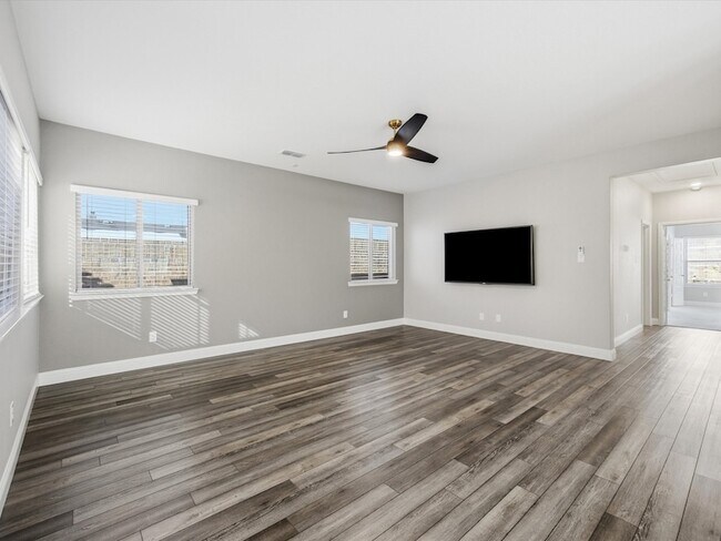 Building Photo - 701 Presidio St