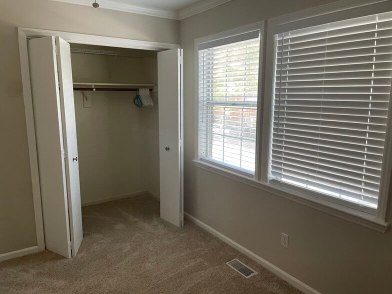 Other bedroom - 109 Friar Ln