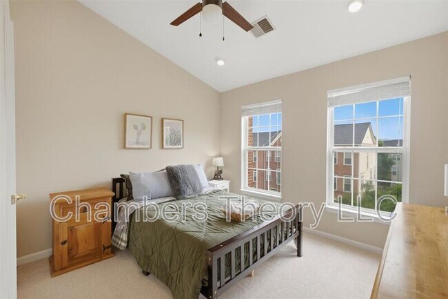 Building Photo - 13612 Red Squirrel Way