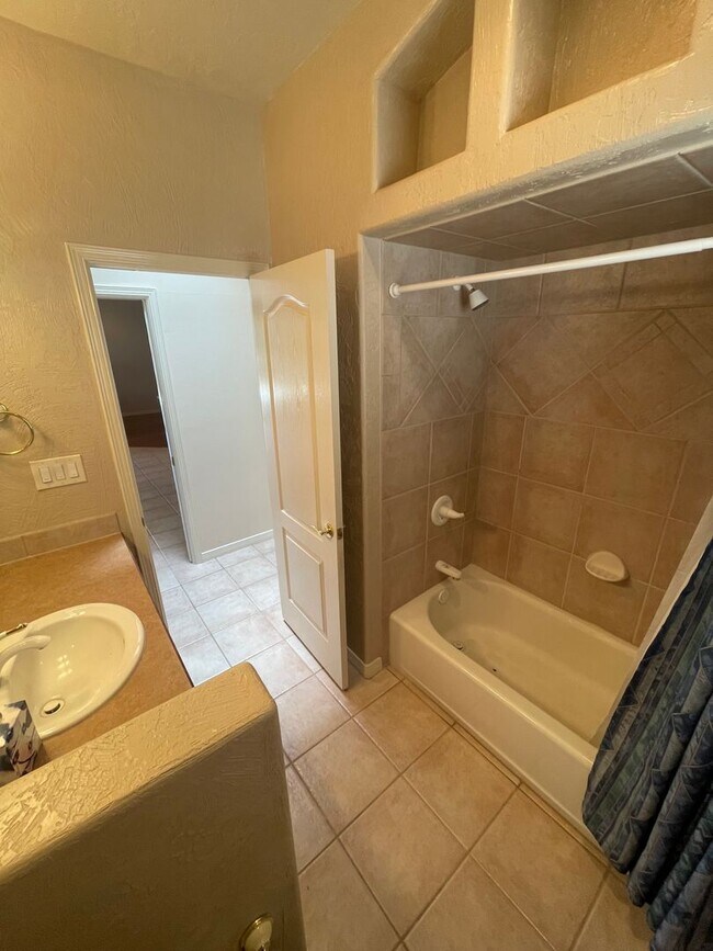 Building Photo - Organ Mountain View’s Sonoma Ranch