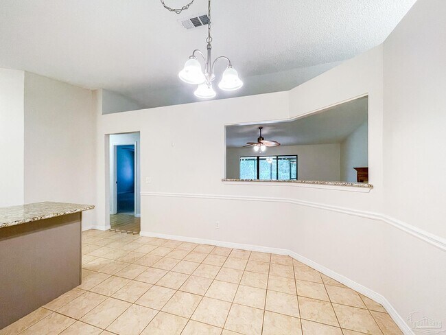 Building Photo - 9049 Bluebay Ln