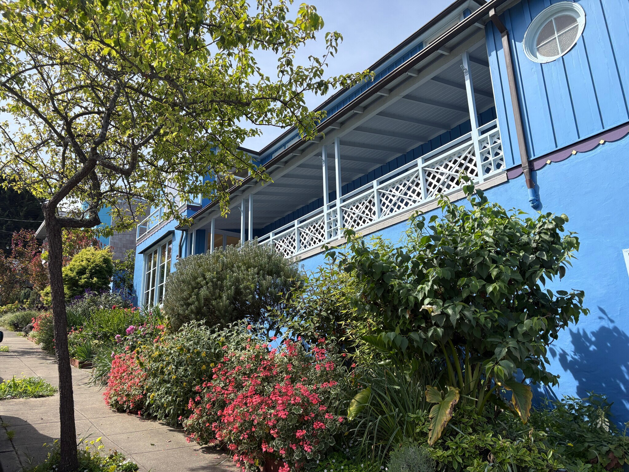 Building Photo - 1703 Funston Ave