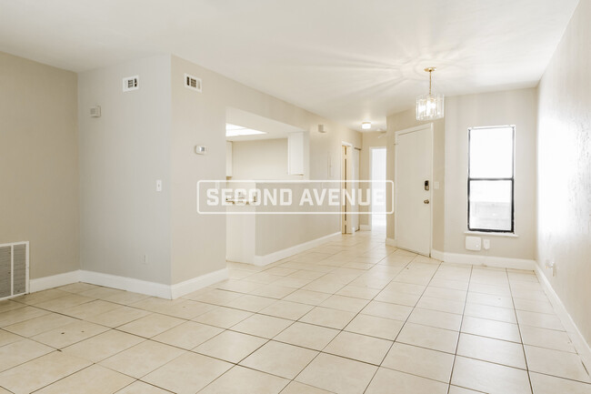 Building Photo - 1163 Bayshore Dr N