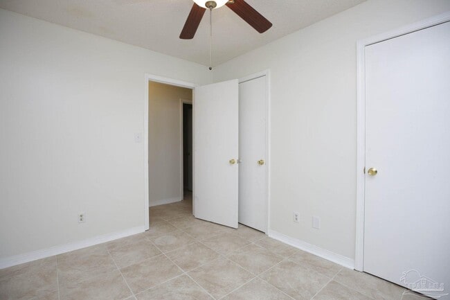 Building Photo - 6972 Weatherwood Dr