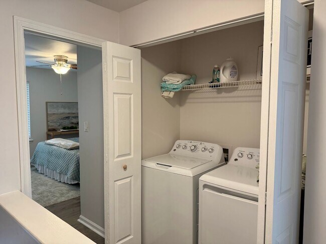 Building Photo - Fully furnished, private 2-story VB Condo!