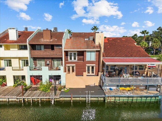 Building Photo - 17 Antilles Ln