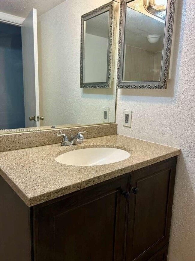 Building Photo - 2035 NW 46th Ave