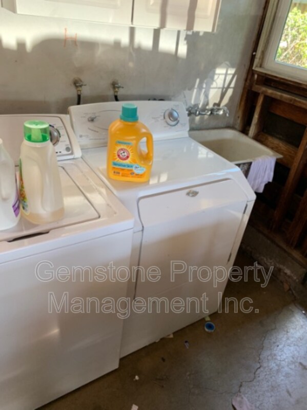 Building Photo - 4947 63rd St