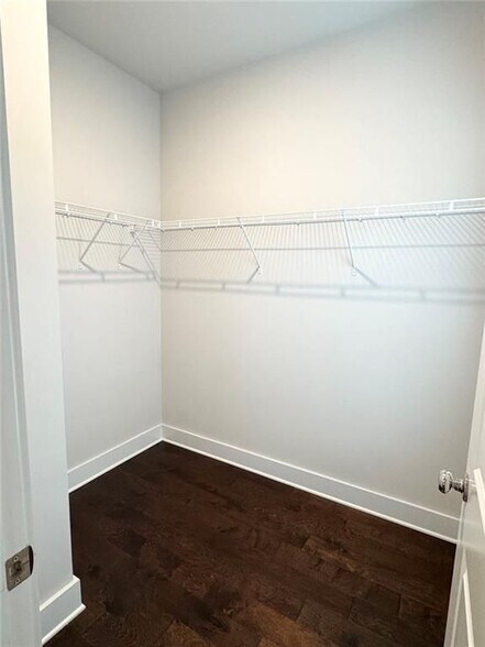 Building Photo - 3805 Oxford Cir