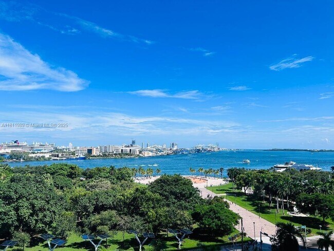 Building Photo - 50 Biscayne Blvd