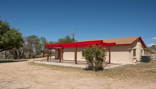 Building Photo - 1560 N John Adams St