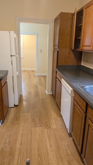 Building Photo - 312 S 8th St