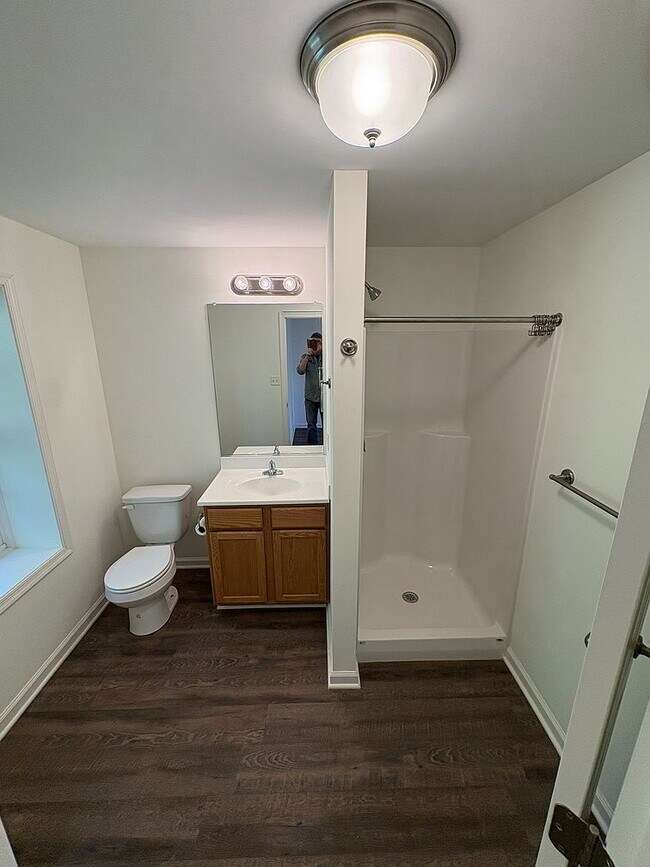 Building Photo - SINGLE FAMILY HOME