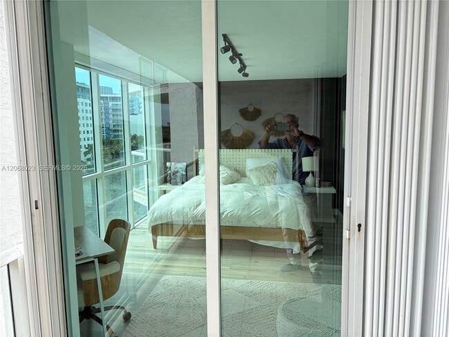 Building Photo - 5900 Collins Ave