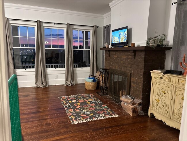 Building Photo - 1818 Old Ringgold Rd