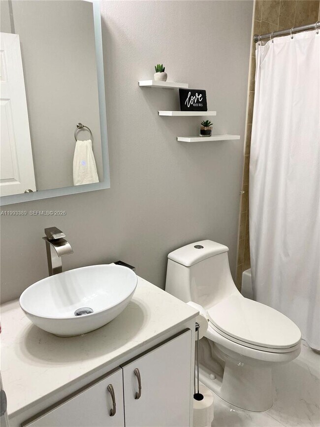 Building Photo - 4451 Seneca Ave