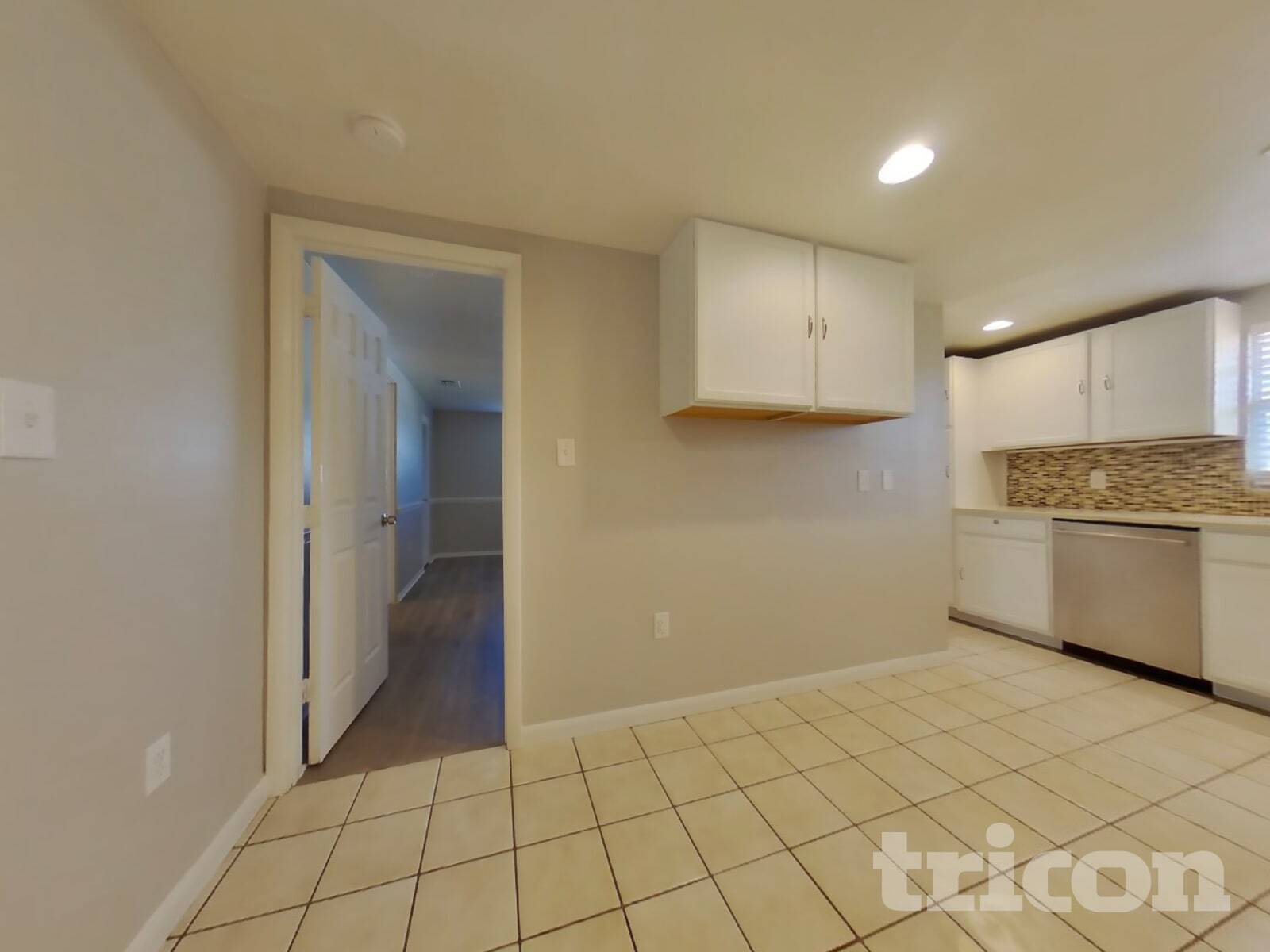 Building Photo - 2432 Breakwater Cir