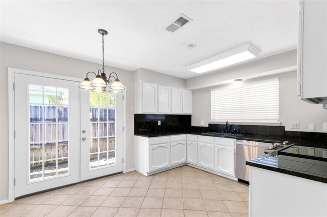 Building Photo - 442 N Compass Rose Cir