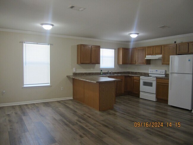 Building Photo - 3BR/2BA Single Family Home in Gulfport.  R...