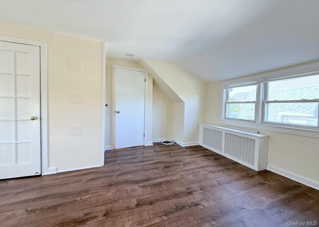 Building Photo - 1306 Henry Ave