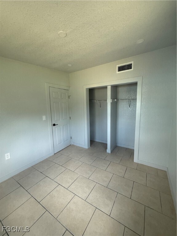 Building Photo - 1533 Gardenia Ave