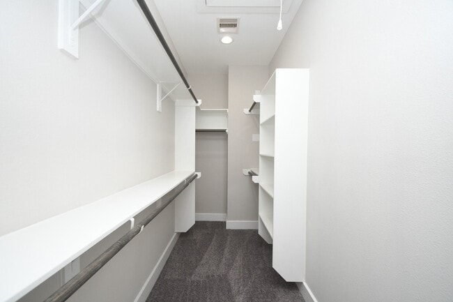 Building Photo - 5904 Gardendale Dr