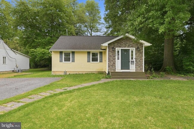 Building Photo - 7605 Fisher Dr